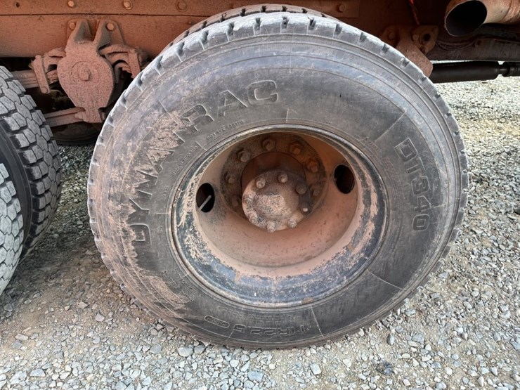 #2201-•-1988-freightliner-mb80-tandem-axle-dump-truck-image-71