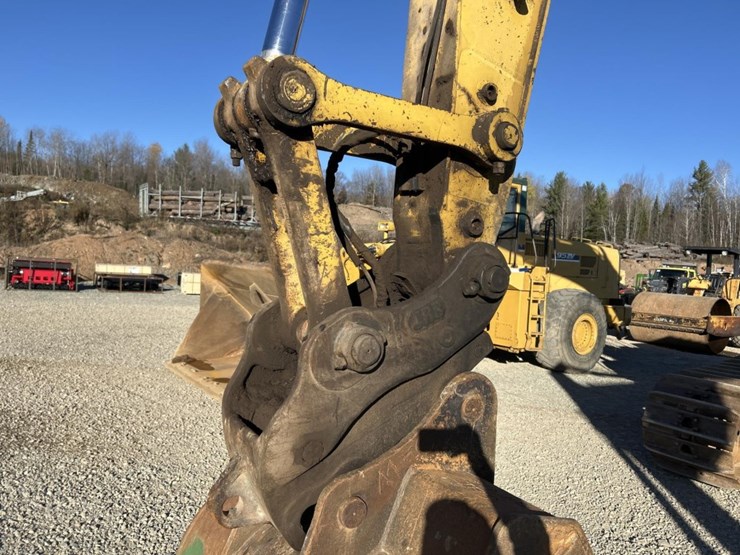 2014-komatsu-pc360-lc-10-image-13