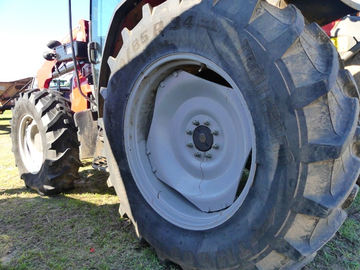 massey-ferguson-4710-image-9
