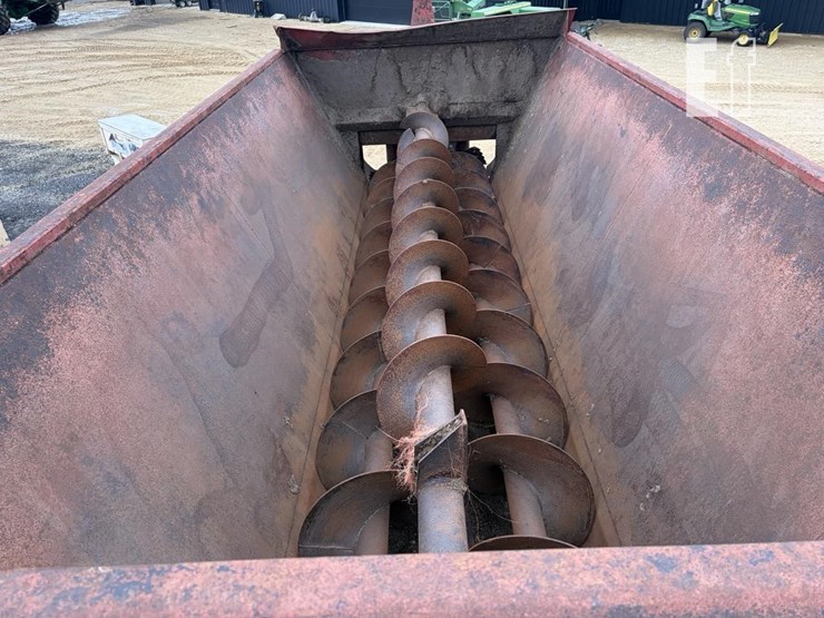 1992-freightliner-fld120-image-9