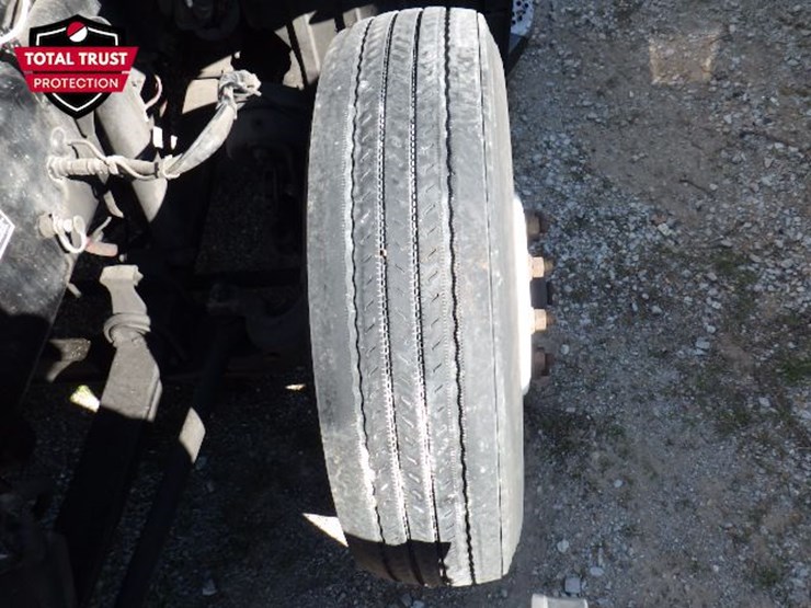 2023-peterbilt-579-image-24