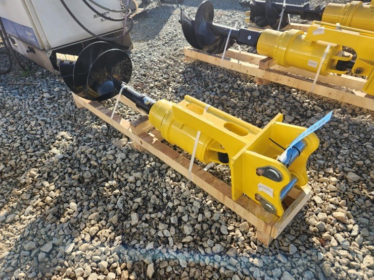 #6018-•-unused-mini-excavator-auger-attachment-image-2