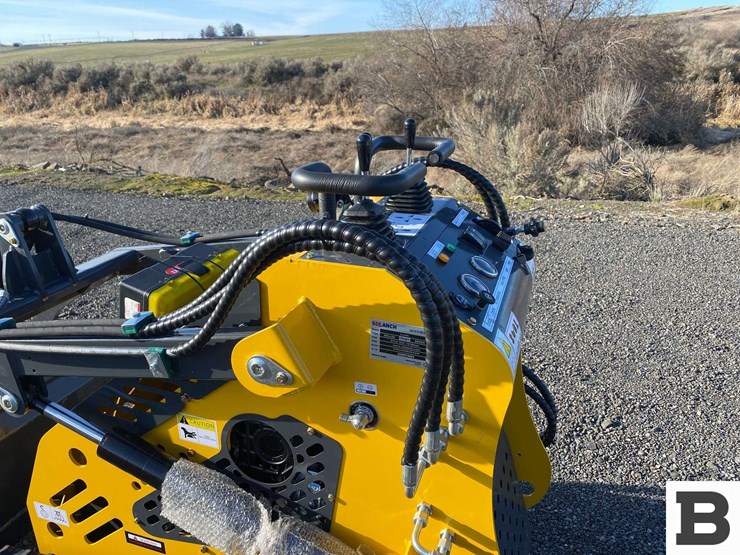 2025-sdlanch-sdll60-mini-skid-steer-loader-image-12