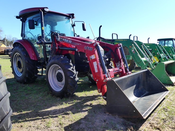 2024-case-ih-farmall-75a-image-2