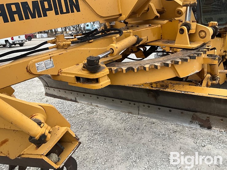 1997-champion-720a-image-14