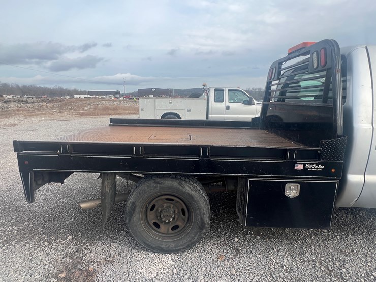 2015-ford-f350-xl-image-12