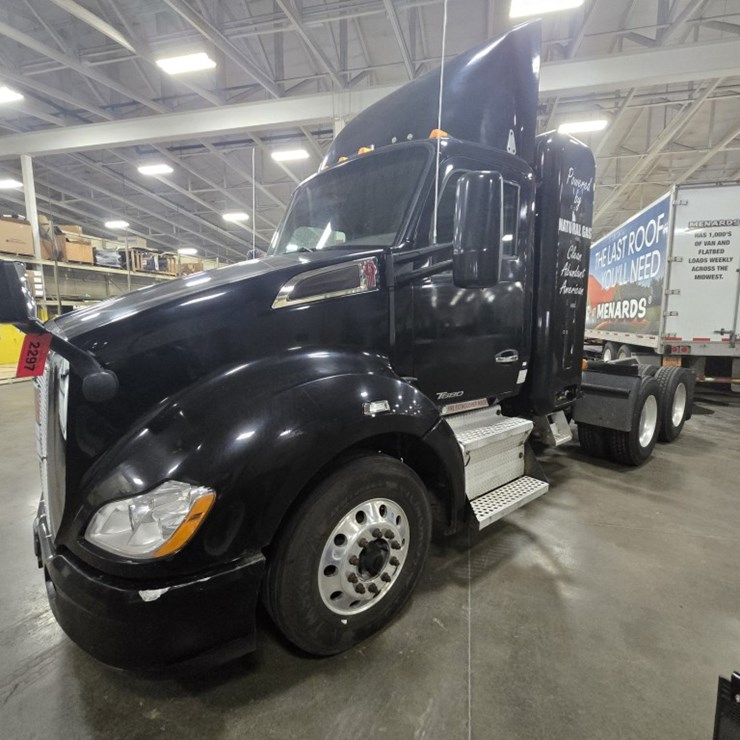 2015 KENWORTH T680
