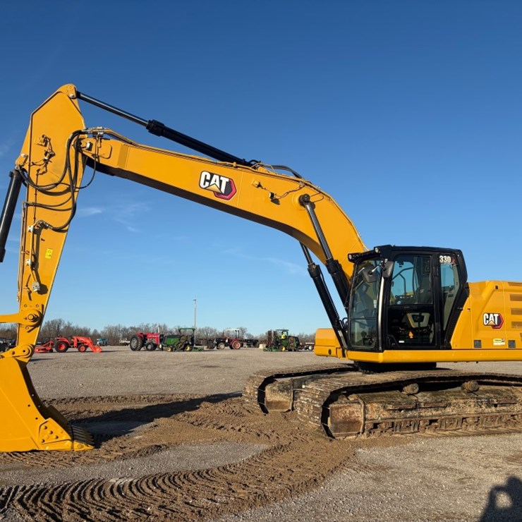 2021 CATERPILLAR 330