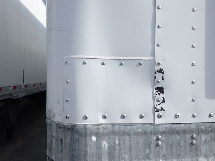 2018-hyundai-translead-image-4