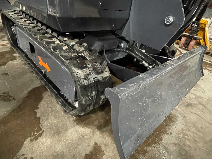 #2002-•-2025-unused-me18-mini-excavator-(o9)-image-13