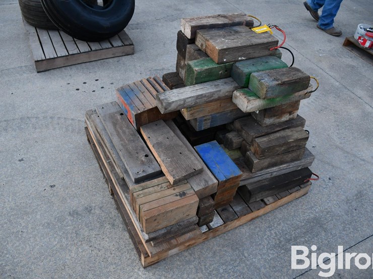 pallet-of-wood-blocks-image-1