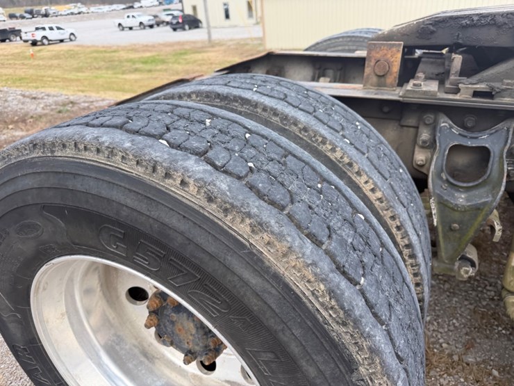 1995-international-8200-image-19