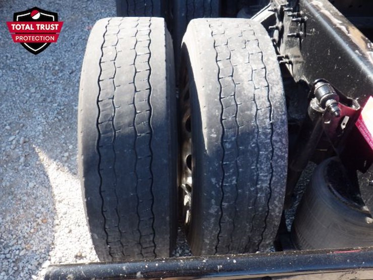 2023-volvo-vnl-760-image-15