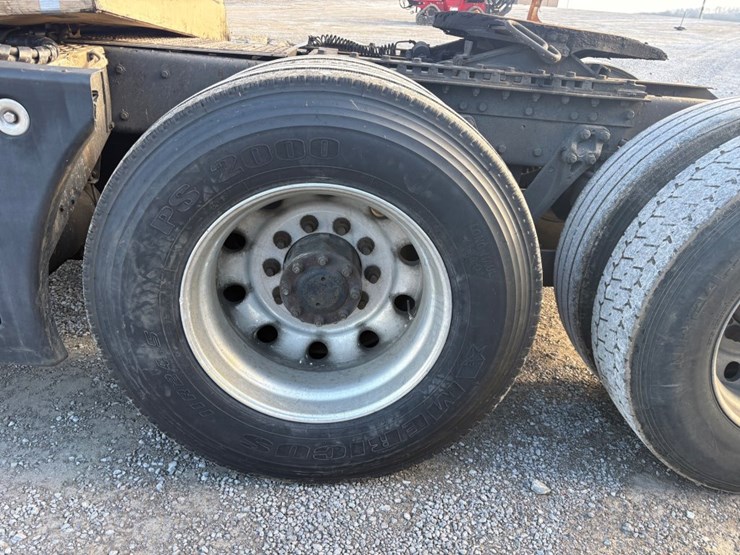 1999-kenworth-t600b-image-10