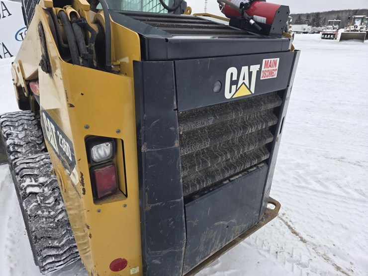 caterpillar-236d-image-24