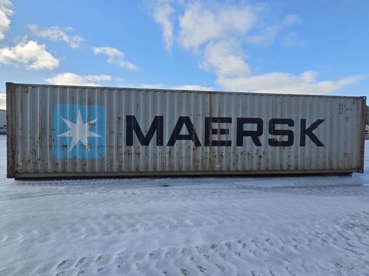 #5015-•-40'-shipping-container-image-2