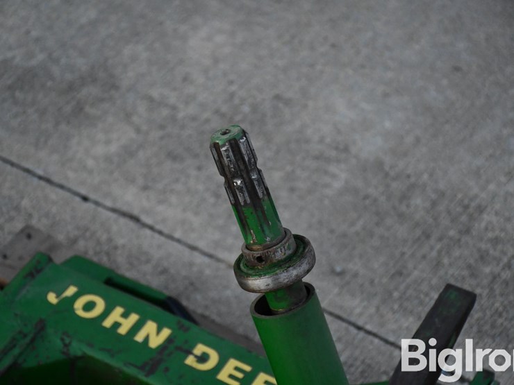 pallet-of-john-deere-support-image-9
