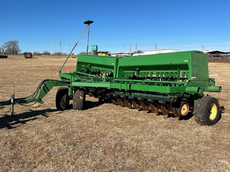 john-deere-750-image-1