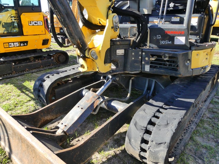 2016-yanmar-vio45-image-10