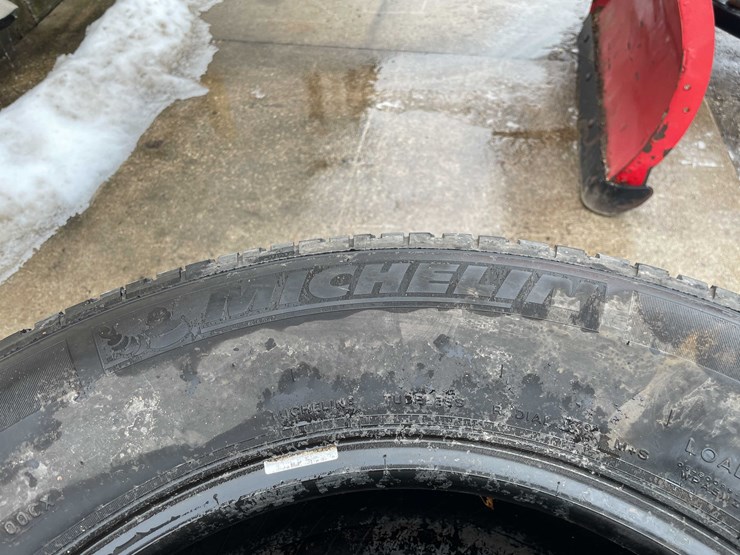 #2075-•-(4)-tires-(o3)-image-7