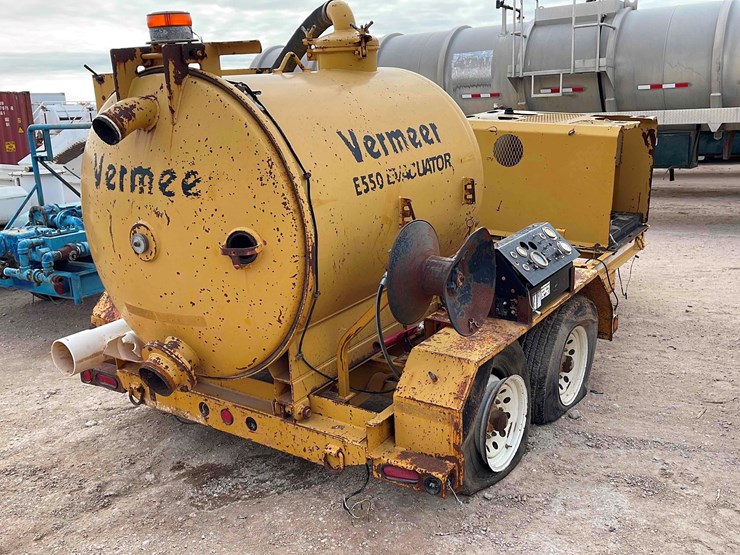 2001-vermeer-e550-image-3