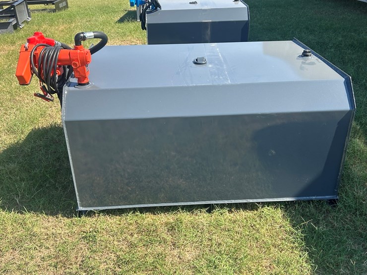 #72-•-2026-x-star-fuel-tank-image-1