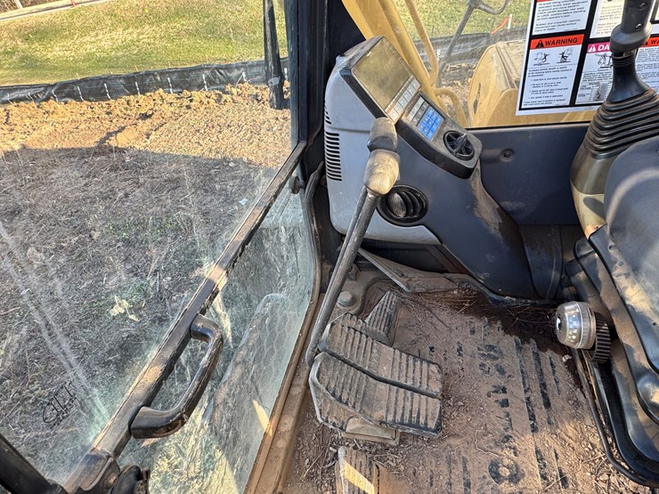 komatsu-pc270-lc-8-image-59