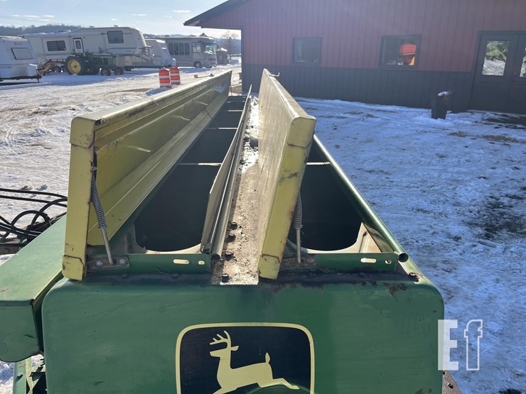 1989-john-deere-8300-image-12