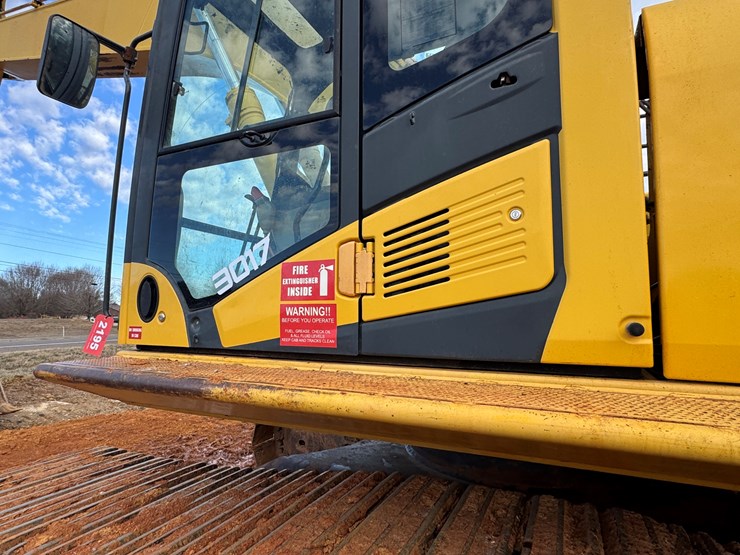 komatsu-pc490-lc-11-image-37