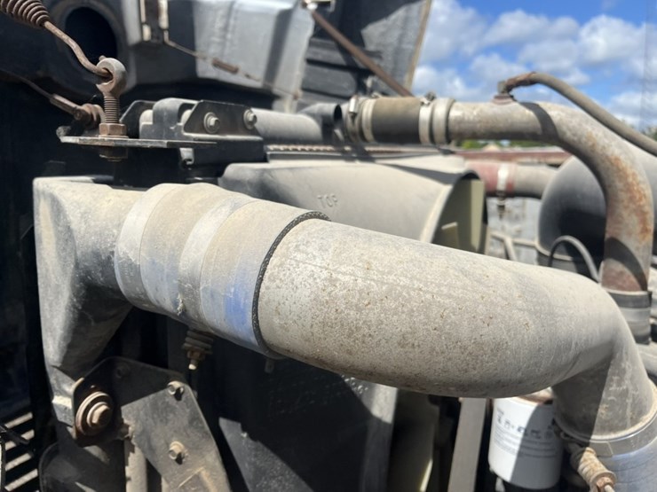 #1556-•-1999-mack-e7-460-day-cab-truck-tractor-image-29