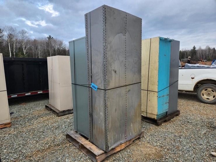 #6042-•-(2)-cabinets-image-2