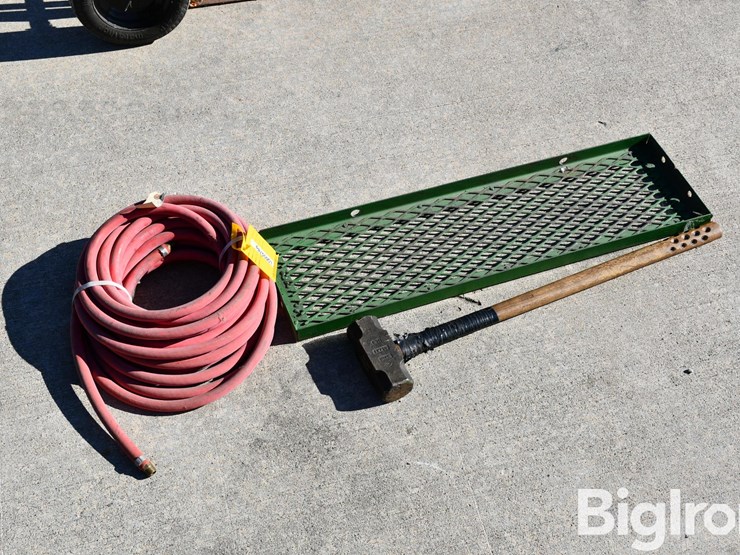 sledge-hammer,-hose,-&-bracket-image-5
