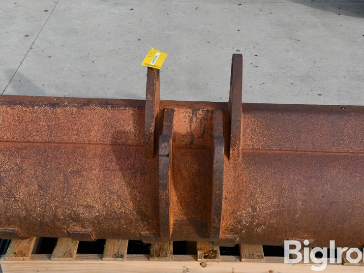 werk-brau-60"-bucket-image-13