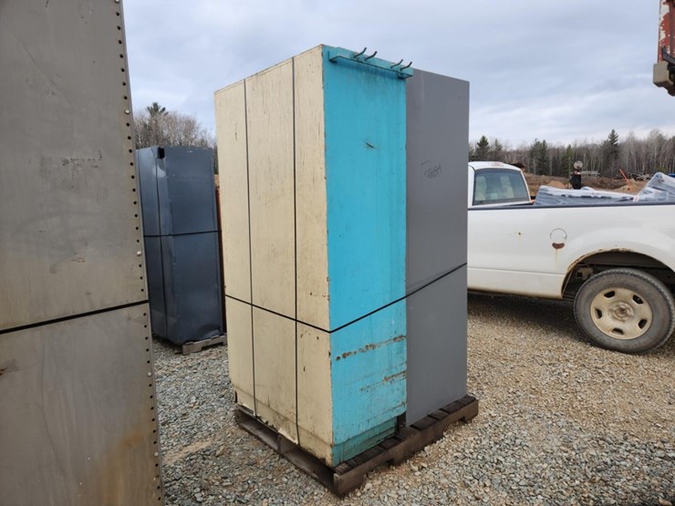 #6038-•-(2)-cabinets-image-3