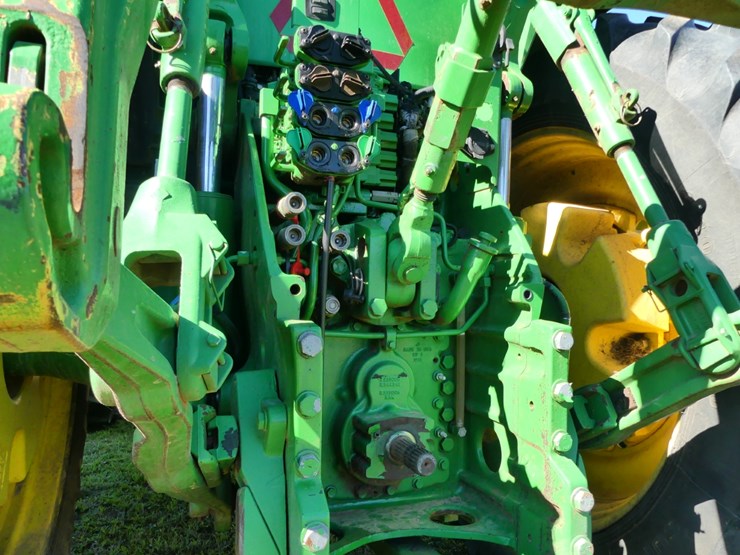 2017-john-deere-8245r-image-6