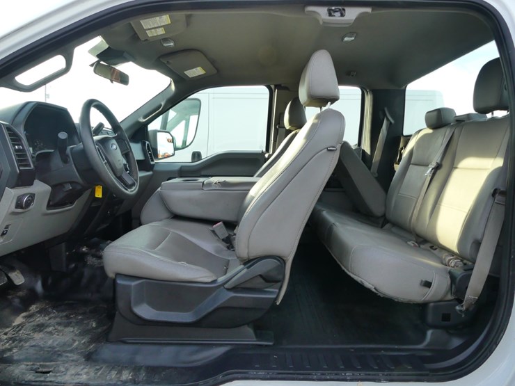 2019-ford-f150-image-8