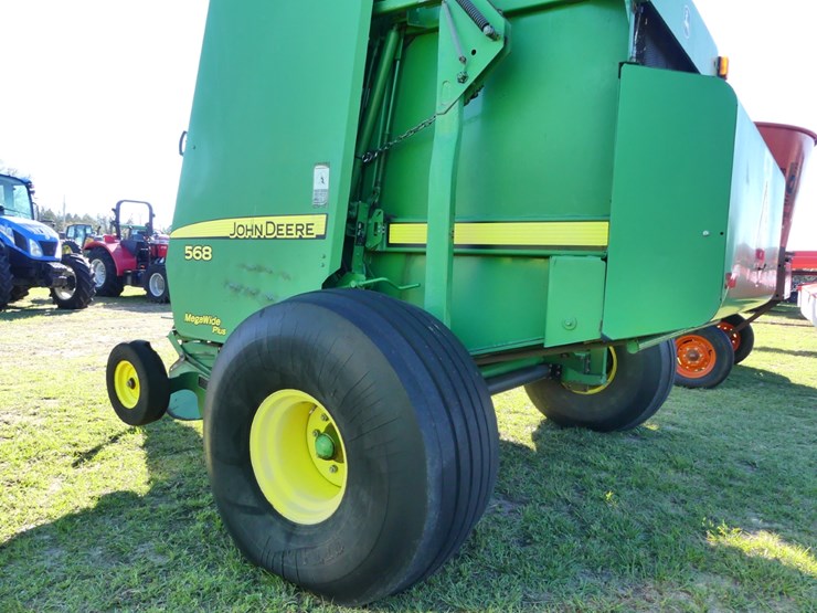 john-deere-568-image-4