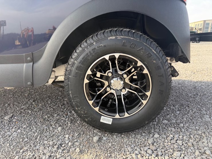 #30693-•-2026-clubcar-tempo-4-cpo-4-passenger-electric-golf-image-8