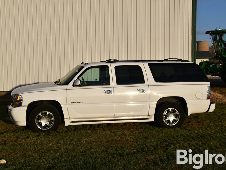 2003-gmc-yukon-xl-image-8