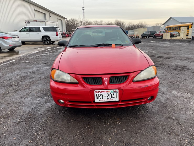 #1005-•-2004-pontiac-grand-am-sedan-(has-wi-title)-image-2