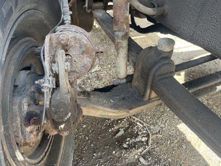 #1556-•-1999-mack-e7-460-day-cab-truck-tractor-image-40