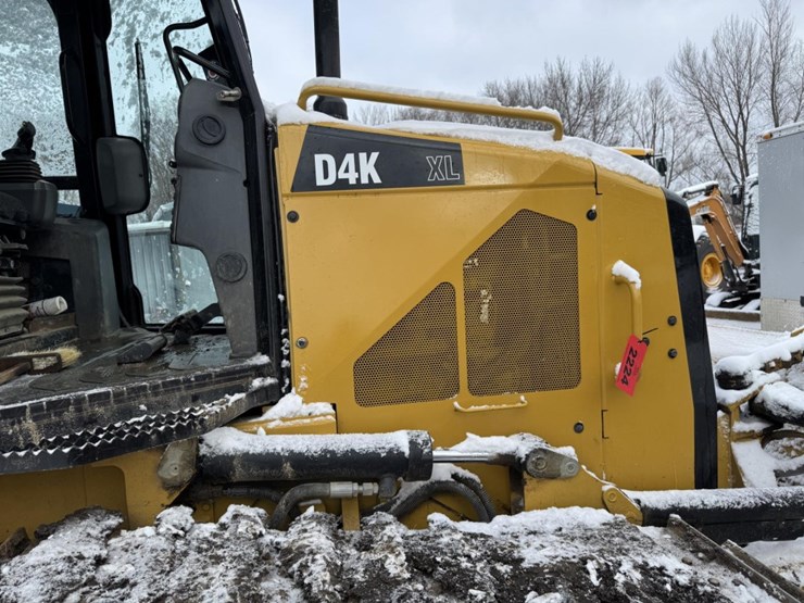 caterpillar-d4k-xl-image-19