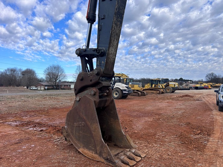 #2196-•-deere-470g-cl-excavator-image-36