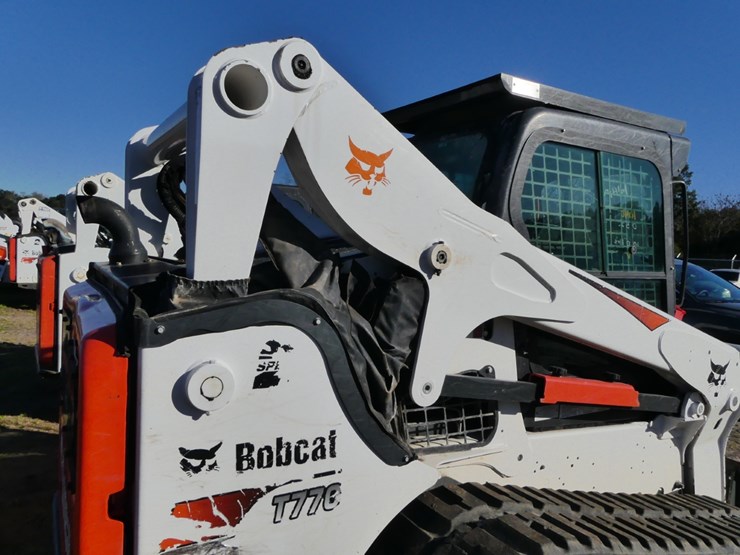 2021-bobcat-t770-image-8