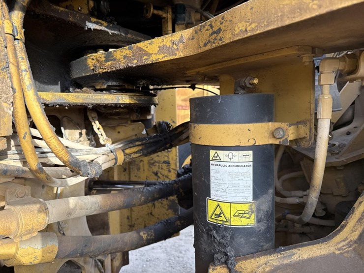 2010-caterpillar-980h-image-39