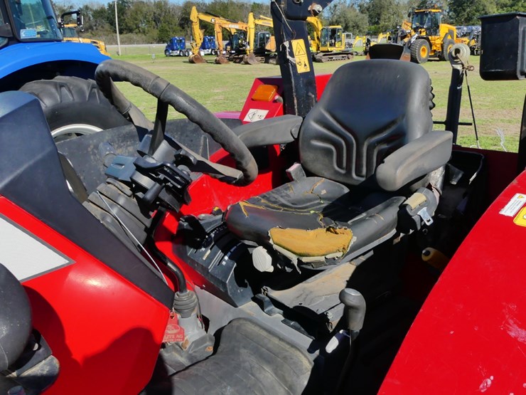 massey-ferguson-4710-image-10