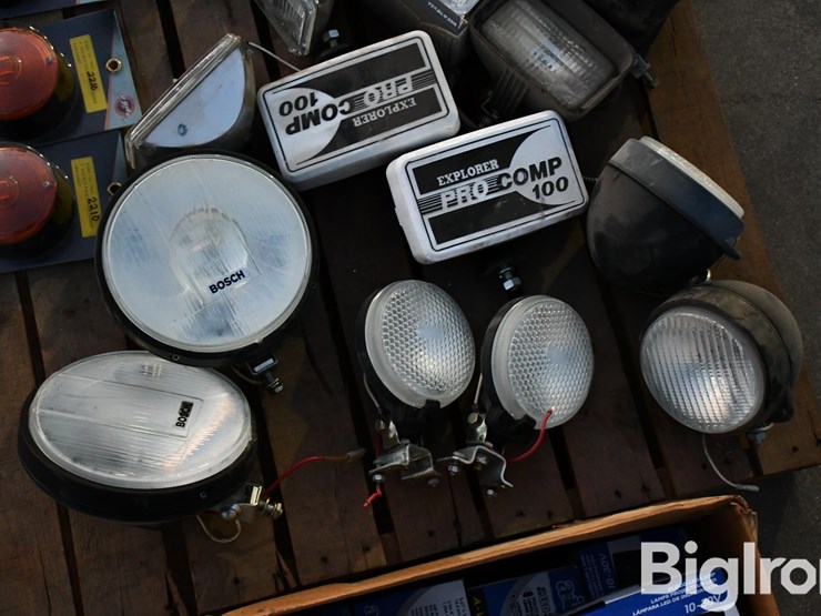 pallet-of-different-types-of-lights-image-10