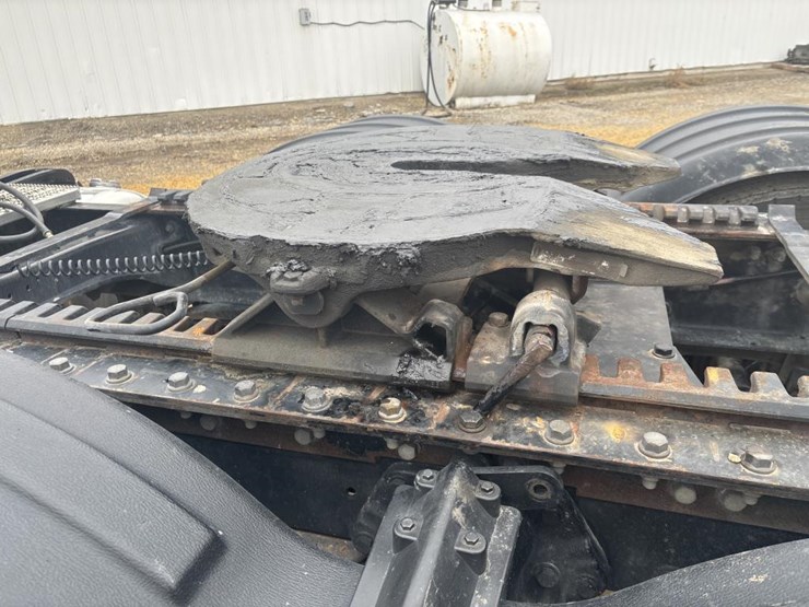 2006-peterbilt-379-image-56