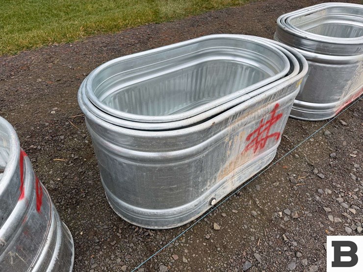 behlen-country-galvanized-round-end-stock-tanks--factory-defect/damaged-image-2