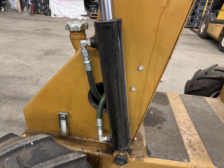 #3279-•-ase-cheetah-ss16-skidsteer-w/-bucket/forks-image-29